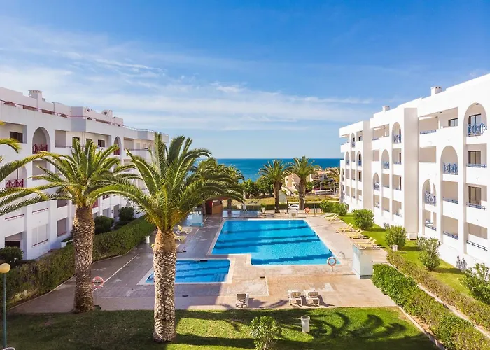 Quinta Das Palmeiras Pool & Beach In Pera